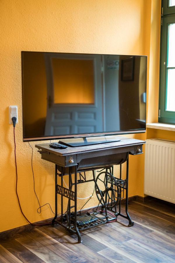 "Ferienwohnung Am Schloss" - Ferienwohnung Mit Blick Auf Das Barbyer Schloss, 5 Gehminuten Bis Zur Elbe Exterior foto