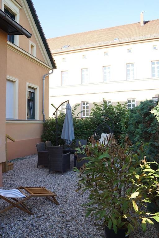 "Ferienwohnung Am Schloss" - Ferienwohnung Mit Blick Auf Das Barbyer Schloss, 5 Gehminuten Bis Zur Elbe Exterior foto